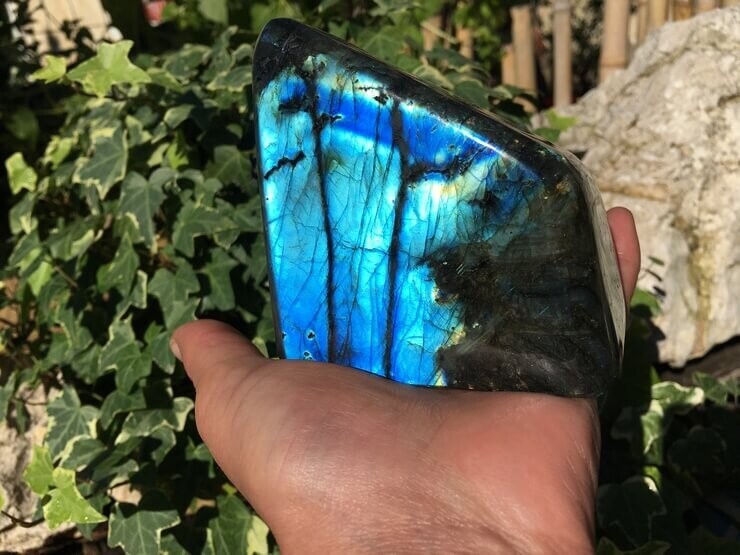 Labradorite bleue AAA naturelle — minéral ornement des espaces —Madagascar