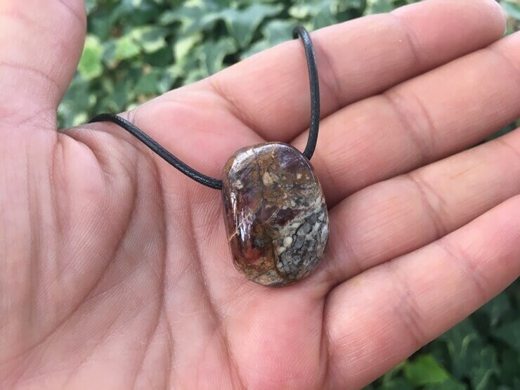 Pendentif Piétersite AA naturelle — Pierre rare de Namibie