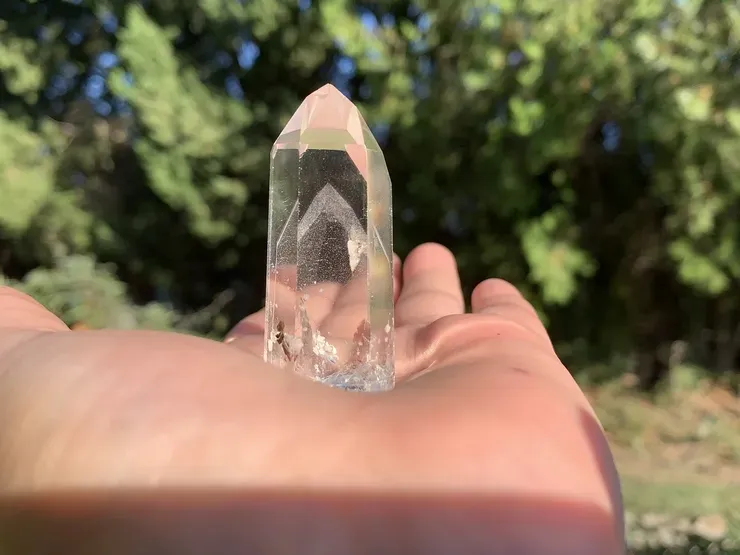 Quartz Fantôme du Brésil Pointe Polie – Cristal naturel pour collection