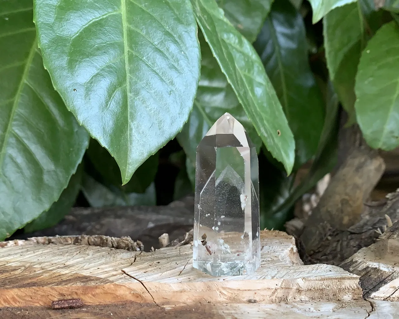 Quartz Fantôme du Brésil Pointe Polie – Cristal naturel pour collection