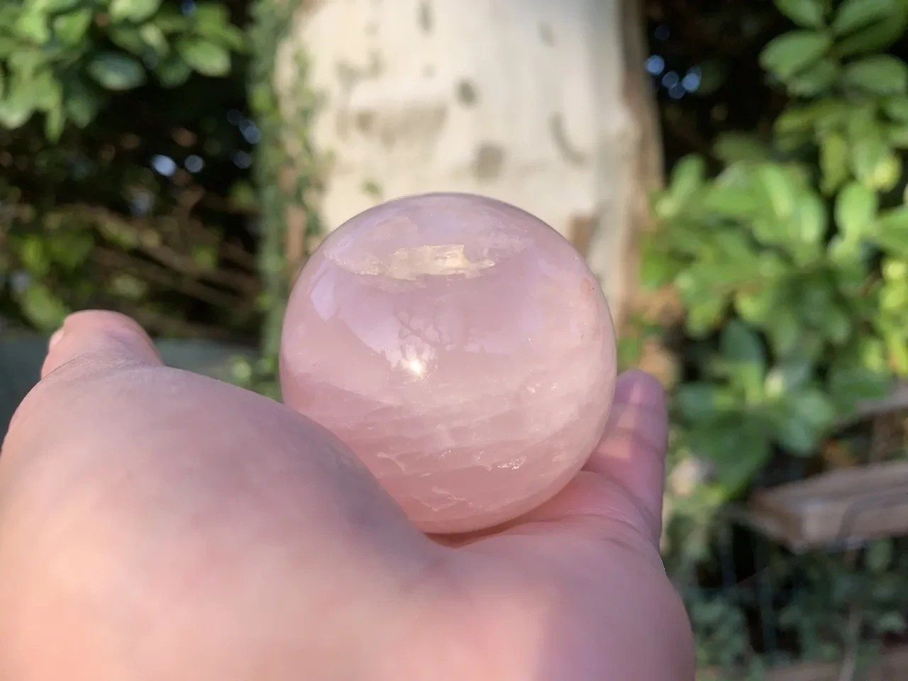 Sphère Quartz Rose A (53 mm - 212 g) Pierre Naturelle Madagascar