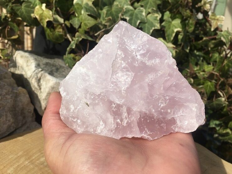 Quartz rose brut AA naturel — Minéral (578 g) pour ornement des espaces — Brésil