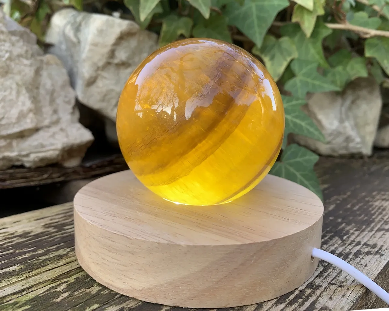Sphère Fluorine (fluorite) jaune AAA naturelle — Minéral ornement des espaces