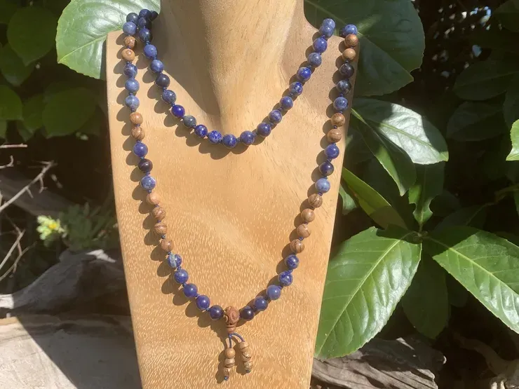 Mala 108 perles Naturelles Sodalite A, Lapis Lazuli A et Bois d'encens - Collier Spirituel Fait main en Pièce Unique
