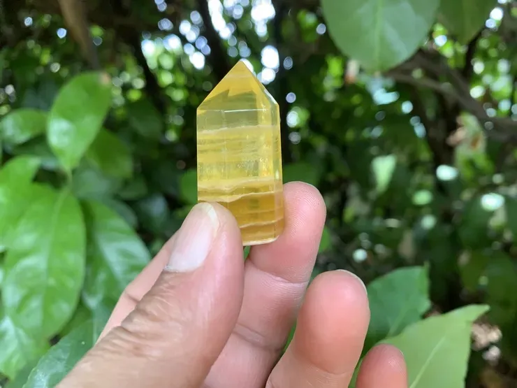 Pointe 6 faces Fluorine Jaune Extra (dextrogyre) Chine - Cristal Top Qualité (la meilleure)