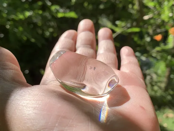 Cristal de roche qualité Extra – Pierre polie naturelle pour praticiens énergétiques Cristal de Roche Extra