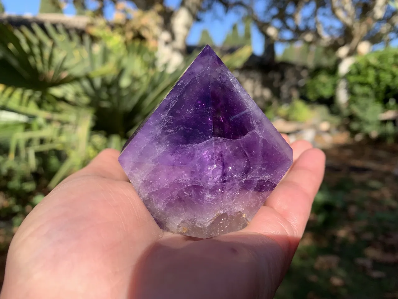 Pointe Améthyste fenêtre AA naturelle | Cristal pour praticien et collectionneur