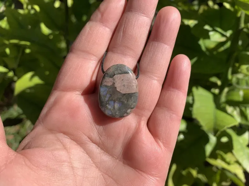 Pendentif Vulcanite (Libérite) AA naturelle — Afrique du Sud