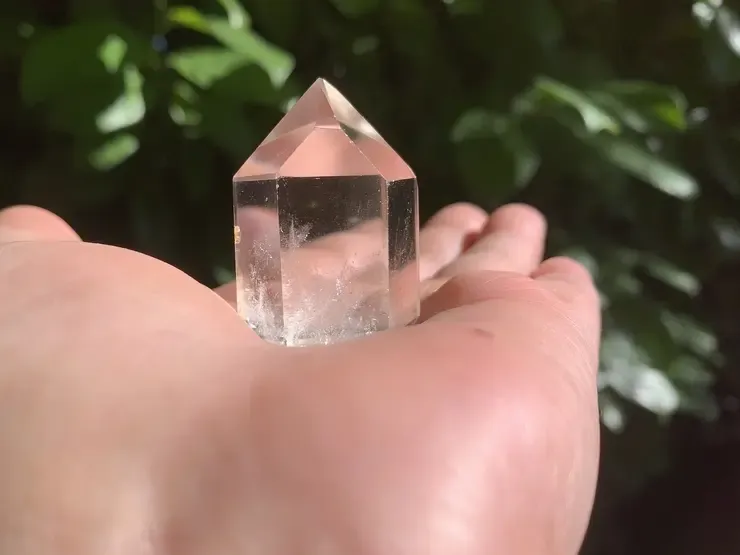 Pointe en Cristal de roche naturel AA (Quartz lévogyre) - Brésil