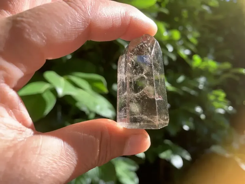 Pointe Quartz fumé naturel AA (dextrogyre) - Brésil Pointe Quartz fumé naturel AA (dextrogyre) - Brésil