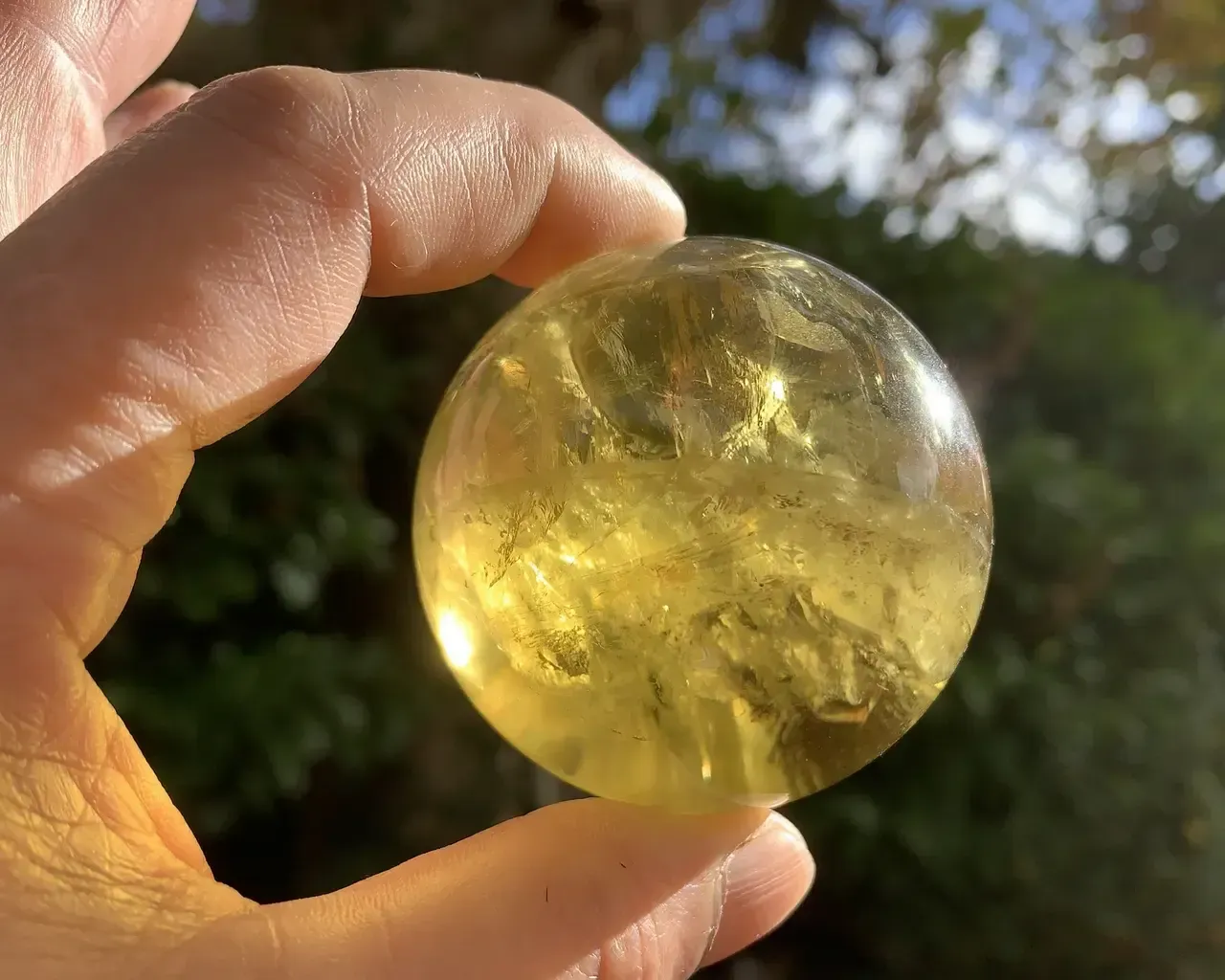 Sphère citrine naturelle du Congo — quartz jaune doré