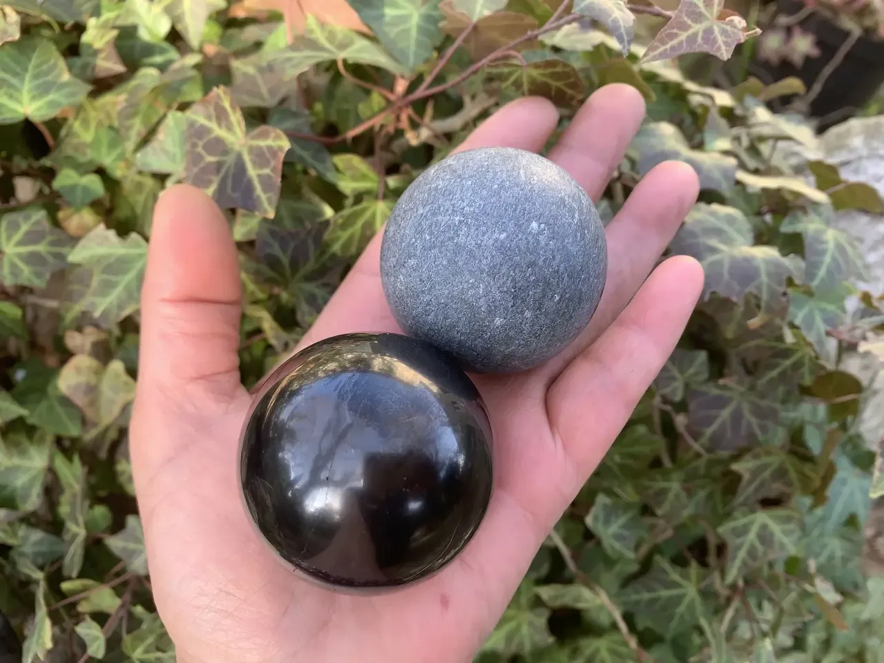 Harmonisateurs énergétiques - Sphères Shungite et Stéatite AAA