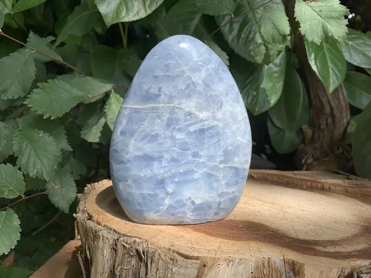 Calcite bleue AA+ naturelle 950 g – Pièce minérale décorative de Madagascar