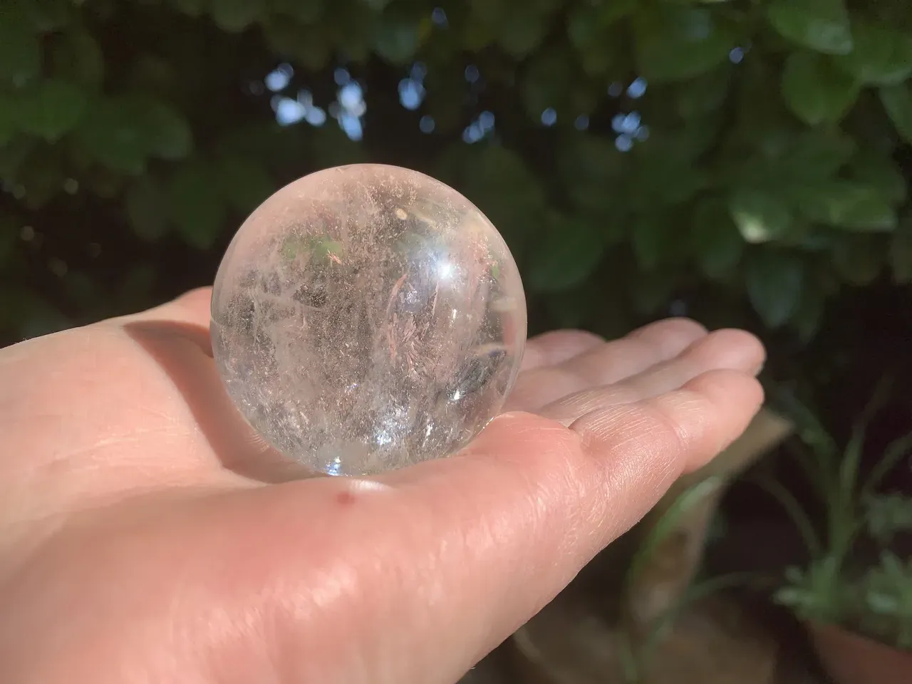 Sphère en Quartz hyalin naturel (cristal de roche)