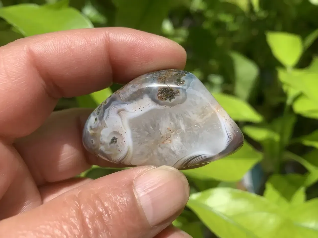 Agate naturelle cristallisée — Botswana (Afrique Australe)