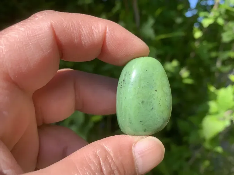 Jade néphrite naturel — Canada