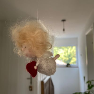 Ängeli mit Herz