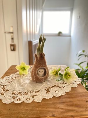 Blumenzwiebeln bewohnt