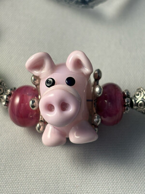 Torchwork Pig Bracelet