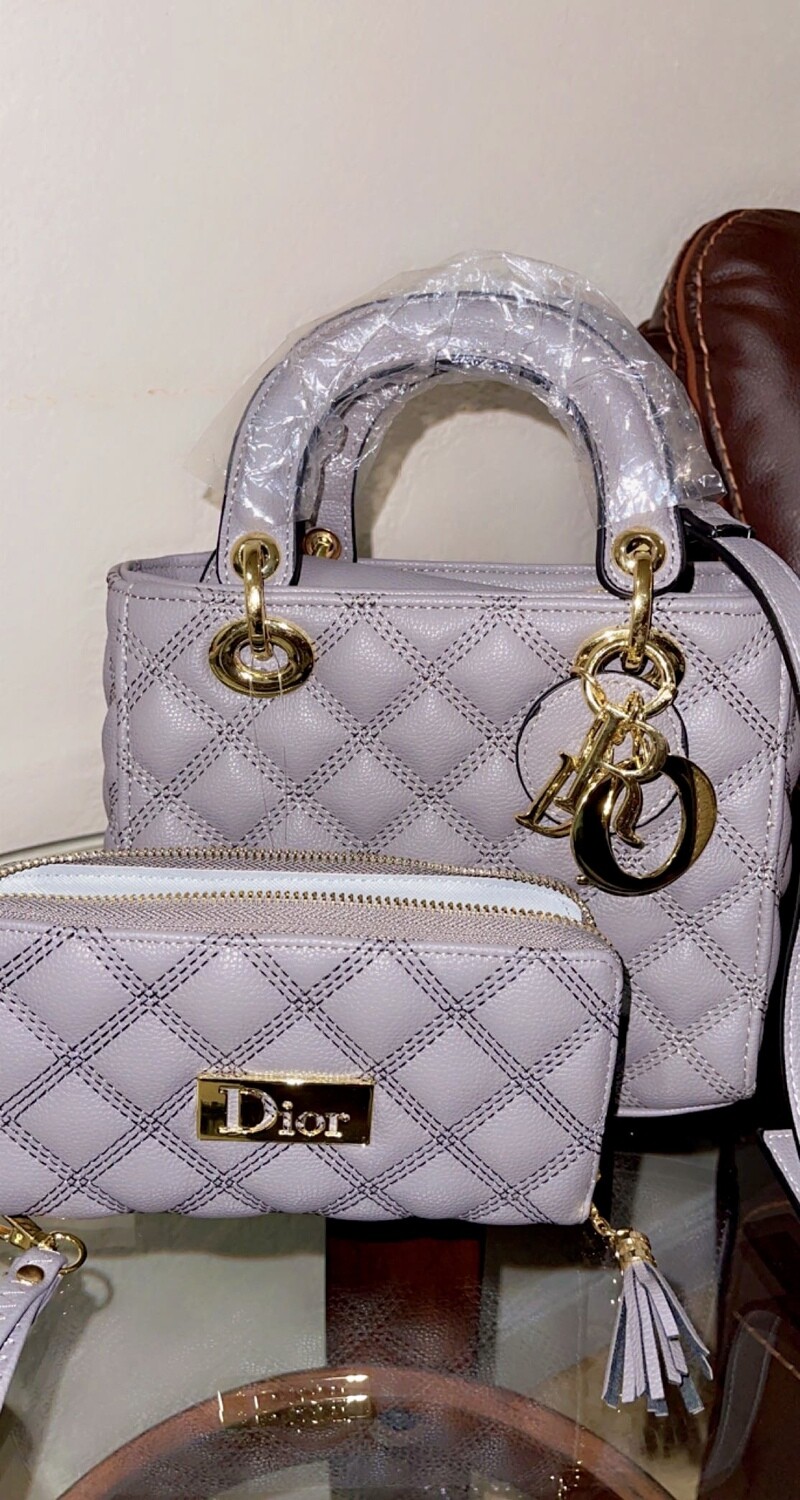 Dior me please WALLET SOLD OUT