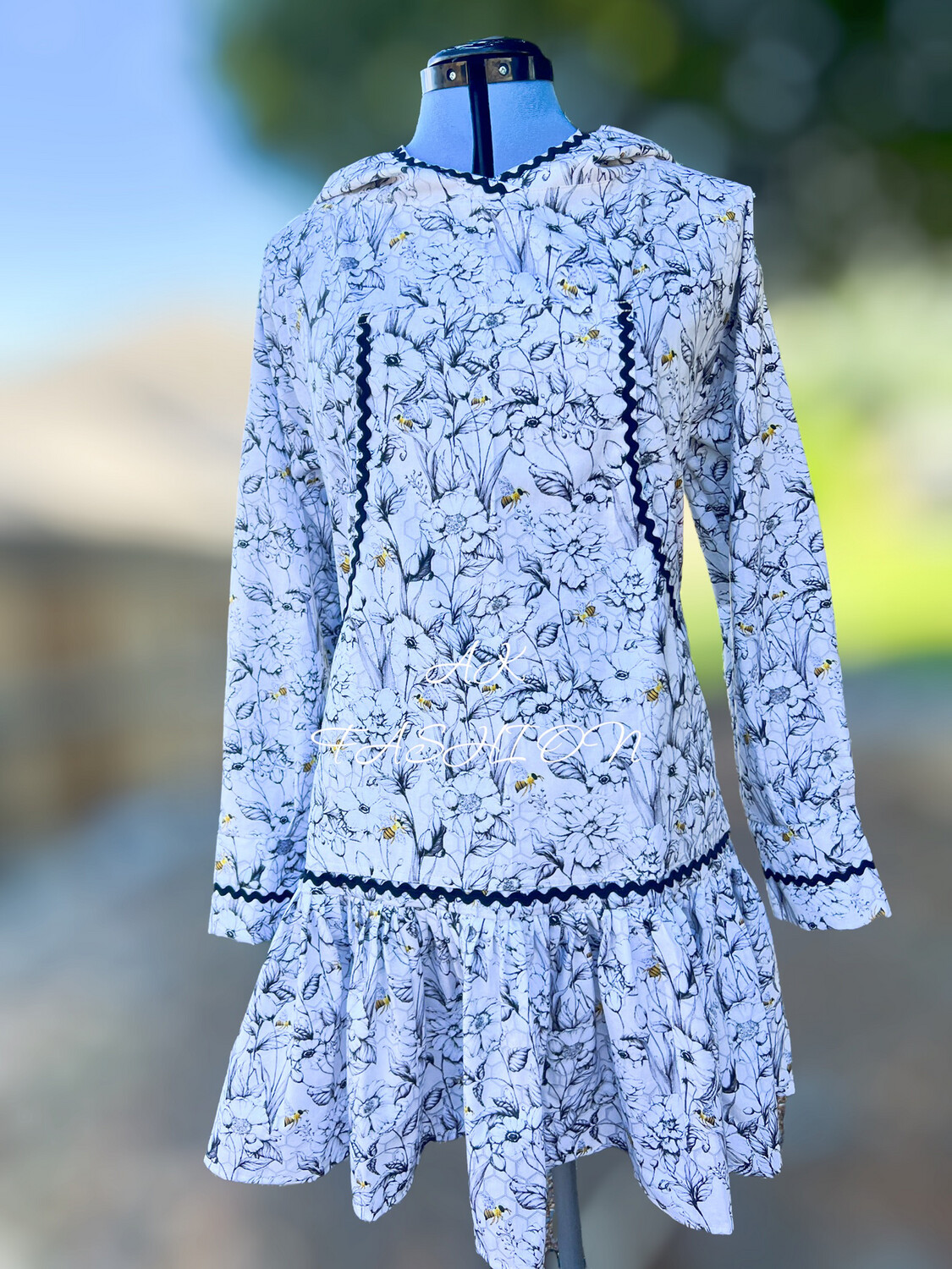 Queen Bee Grey Floral Kuspuk women kuspuk adult kuspuk