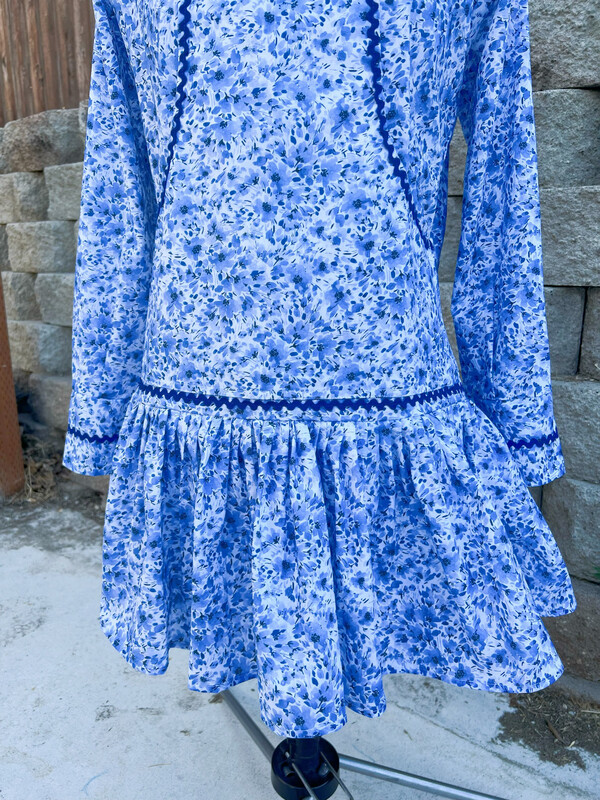 Blue Country Floral Blue Floral women kuspuk