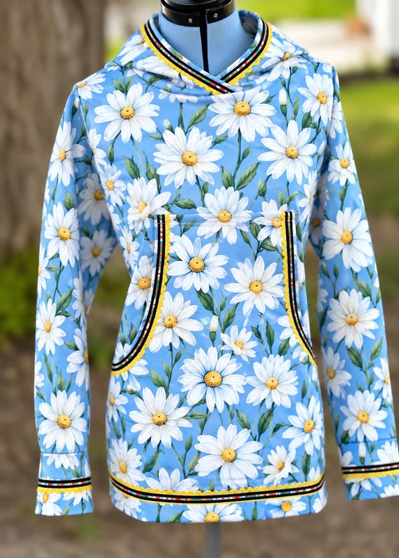 Daisy Women Kuspuk Alaska Kuspuk