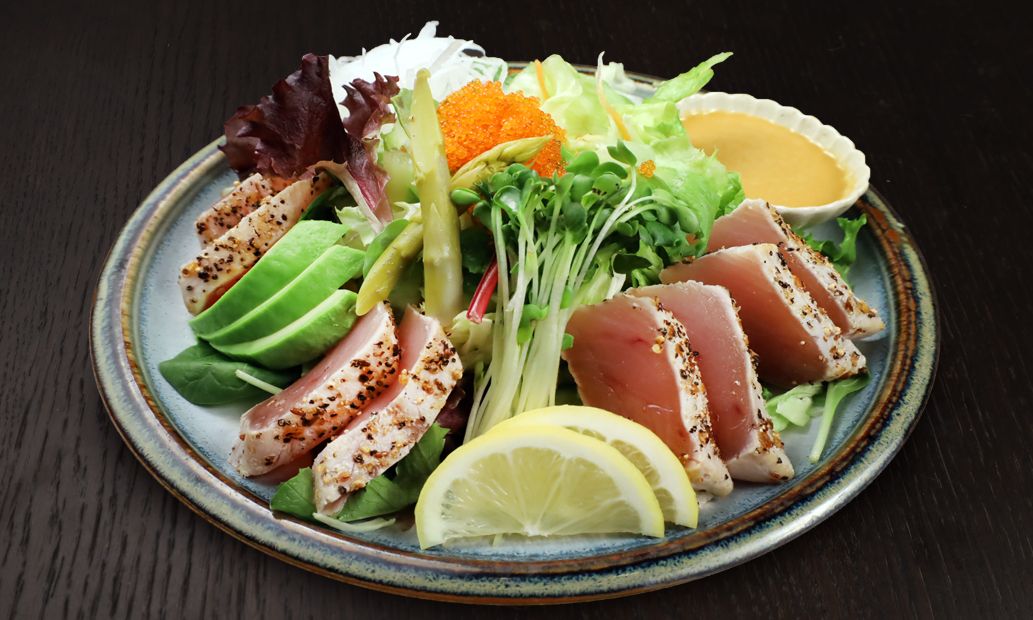 Tuna Tataki Salad
