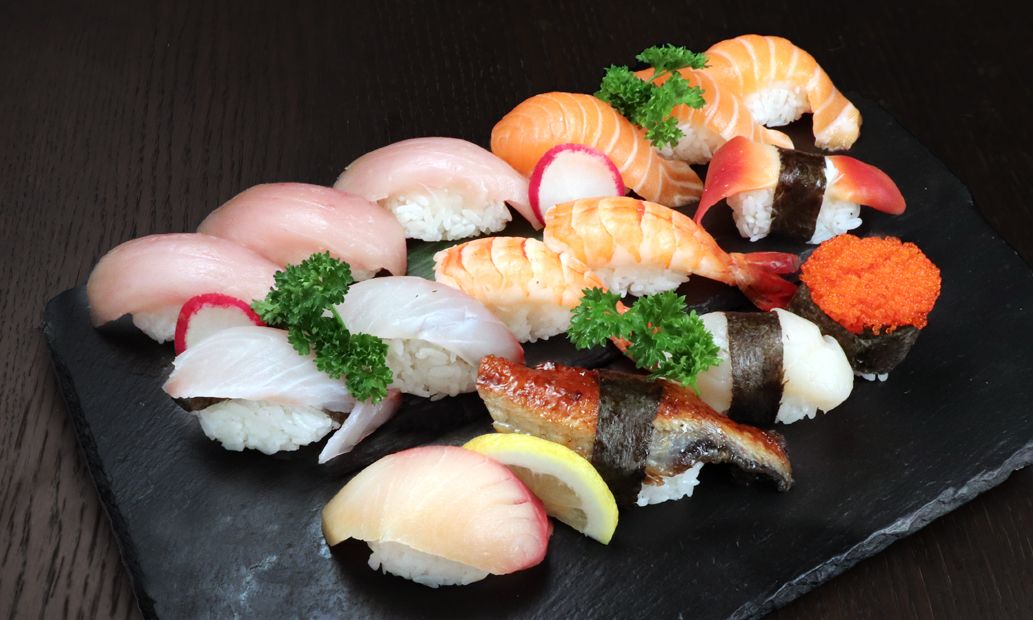 Deluxe Sushi Combo