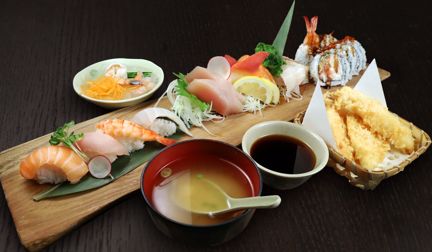 Sushi &amp; Sashimi Plate B