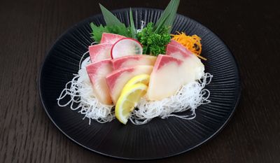 Hamachi Sashimi