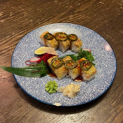 Aburi Salmon Oshi