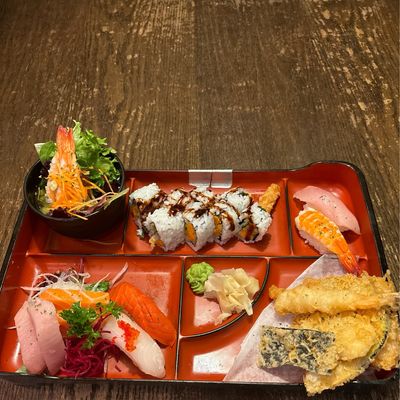 Sushi Sashimi Dinner Box