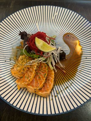 Salmon Tataki (4 pcs)