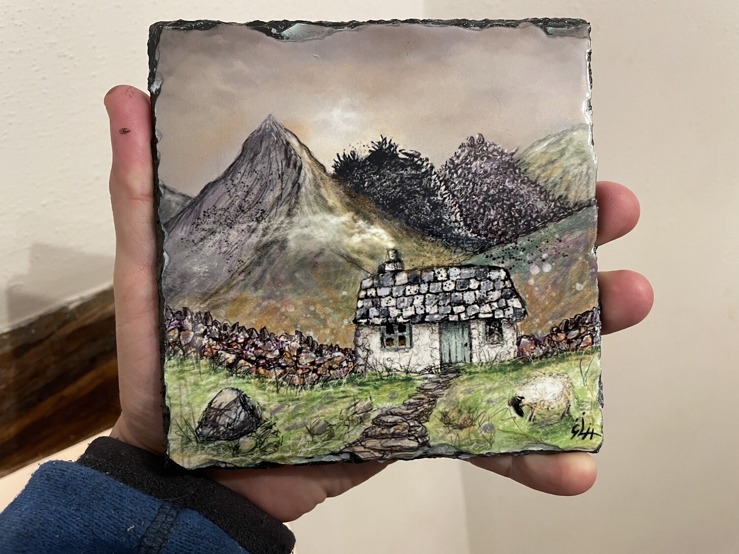 Snowdonia cottage in the mountains- 19cm slate