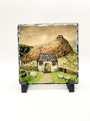 Llangollen , Dinas Bran cottage slate