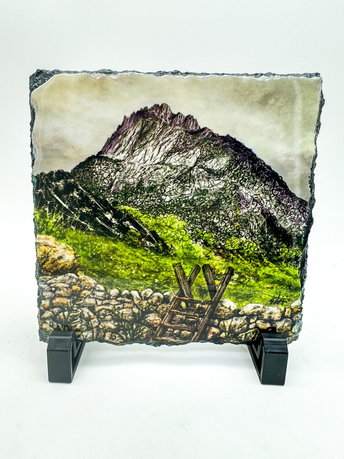 Tryfan  -hanging or standing 20cm slate