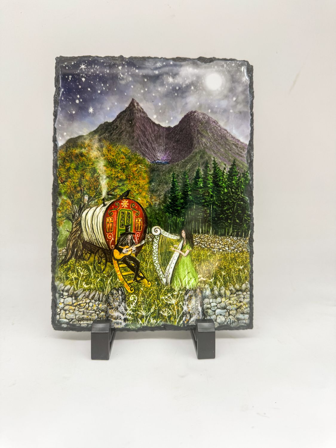 The white Harp