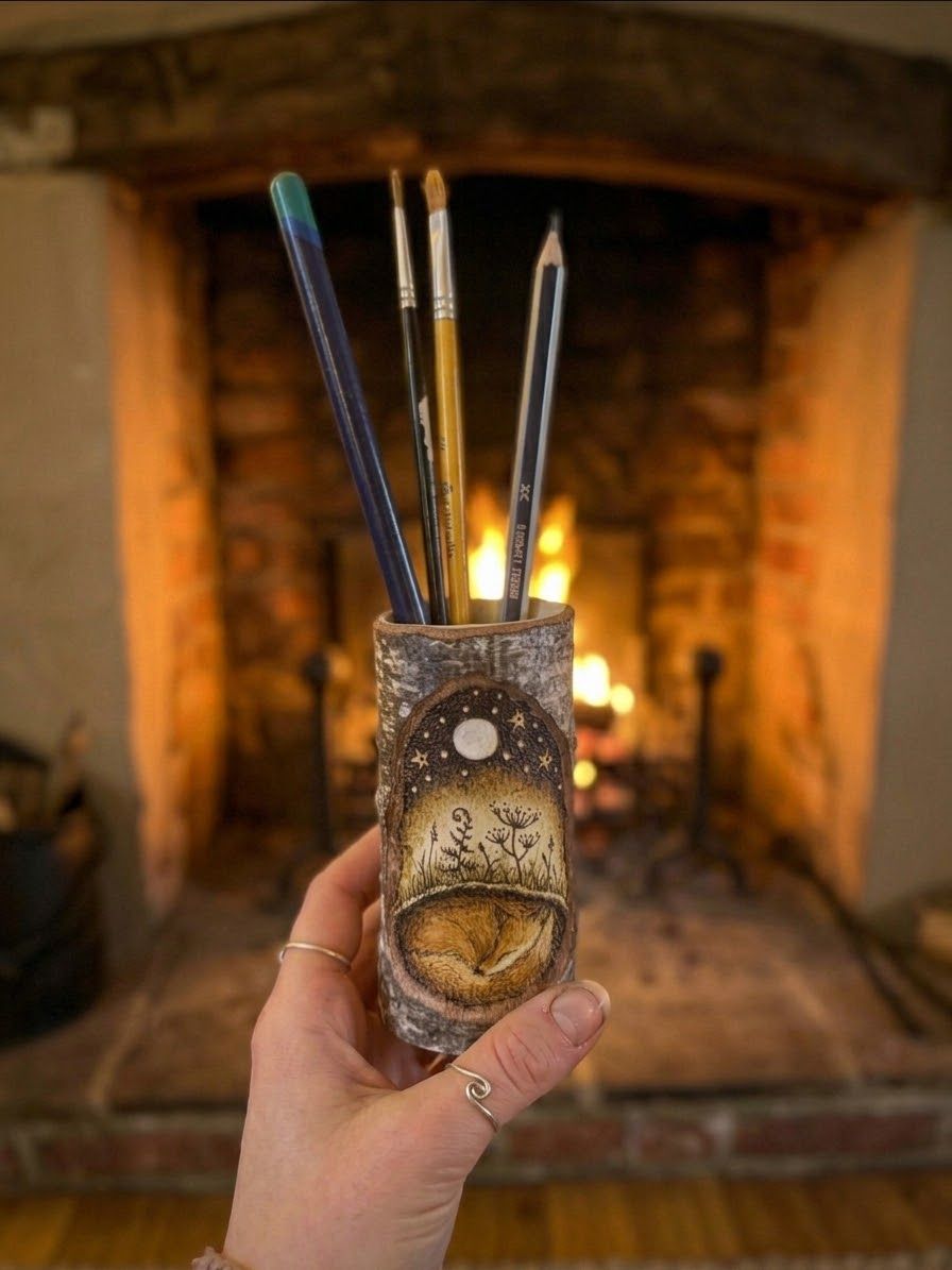Sleeping fox pencil pot