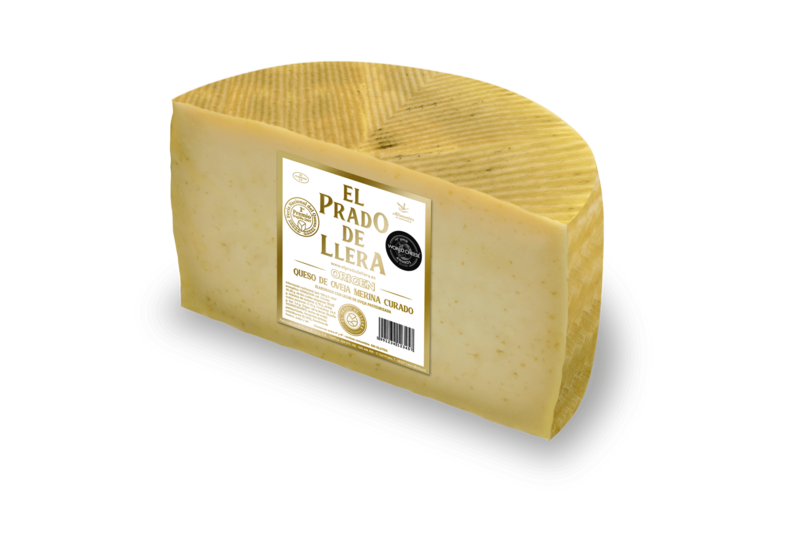 Queso Curado de Oveja Merina en medios con Aceite de Oliva. ORIGEN