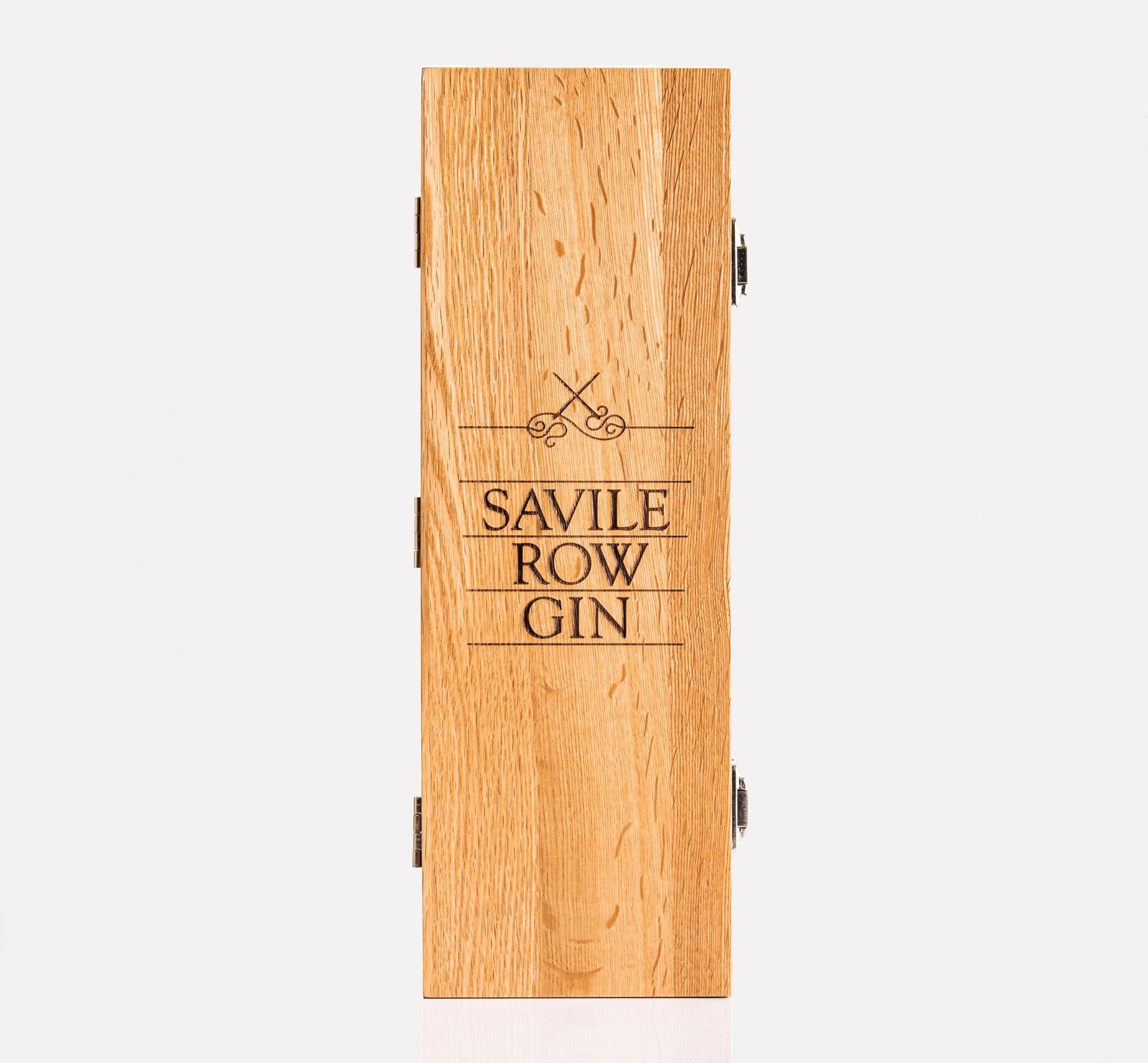 Premium gift set in a beautiful Real Oak box alongside Henry Poole  & Co Gilt  (Gold) Napoleonic crested cufflinks presented in a signature Henry Poole & Co gift box and branded cufflinks box