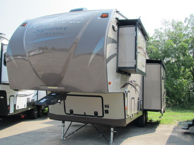 2015 ROCKWOOD 8282WS BY FOREST RIVER