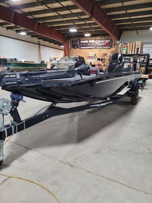 2018 LOWE STINGER 198D W/150HP MERC 2018 LOWE STINGER 198D W/150HP MERC