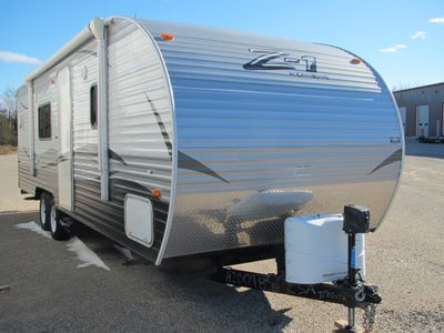 2017 ZINGER 252BH BY CROSSROADS RV