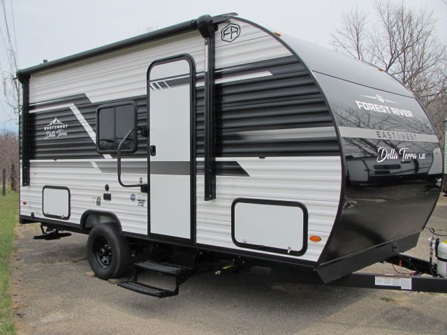 2025 DELLA TERRA 170BHXLE BY EAST TO WEST 2025 DELLA TERRA 170BHXLE BY EAST TO WEST