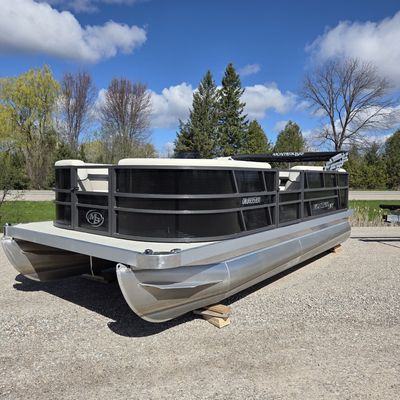 2024 MONTEGO BAY C8518 DLX W/60HP MERC ELPT CT 4S 2024 MONTEGO BAY C8518 DLX W/60HP MERC ELPT CT 4S