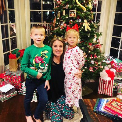 Keeping Christ at the Center of Christmas with Kidsv