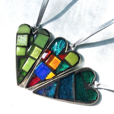heart mini mosaics on metal base