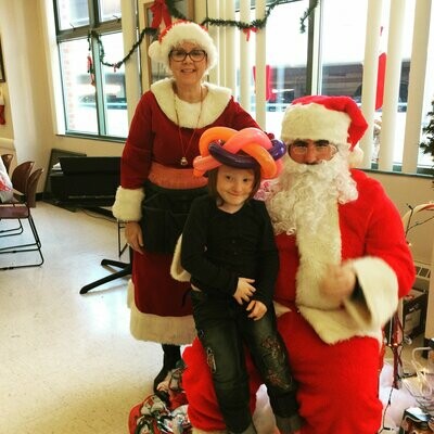 Pictures with Santa and Mrs Claus