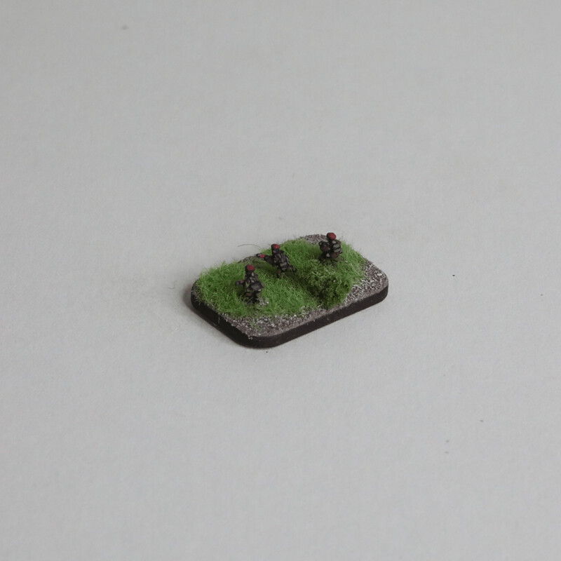 B304 British WW2 Para's in berets (3 different figures)